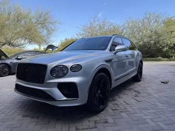Bentley Bentayga detailed by Optic Detail
